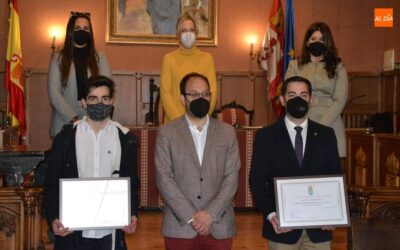 José David Flores Félix y Jaime Bajo da Costa reciben su título de ‘Mirobrigenses Ilustres’